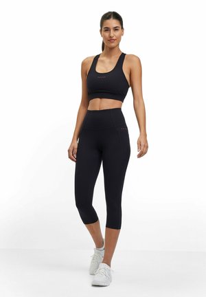 FALKE Training Perform Better 3/4 - Leggings - black