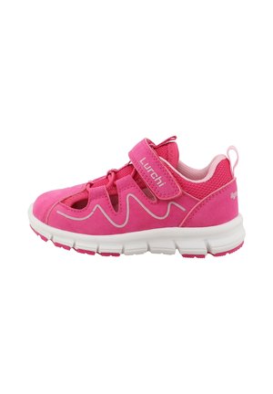 Scarpa da ginnastica rosa per bambini con suola bianca, tomaia in mesh e suede, cinturino a strappo e linguetta sul tallone.