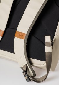 Aunts & Uncles YABE RE - Rucksack - dust