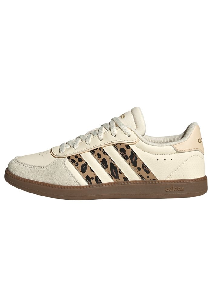 adidas SPORTSWEAR BREAKNET SLEEK SHOES JUNIOR UNISEX - Zapatillas - cream white cardboard sand strata Beige/Brown/White
