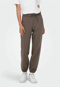 ONLY Träningsbyxor - dark brown