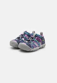 Keen SEACAMP II CNX UNISEX - Chodecké sandály - black iris/african violet