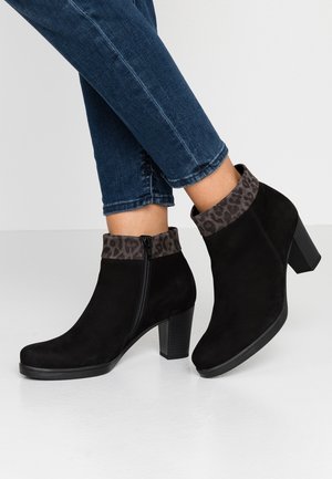 Tronchetti - black