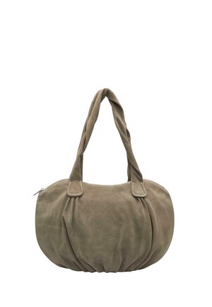 Borsa a mano in morbido camoscio marrone con corpo arrotondato e doppi manici intrecciati, dotata di chiusura superiore con cerniera.