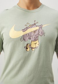 Nike Performance TEE SLUB - Camiseta deportiva - jade horizon