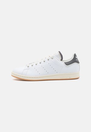 STAN SMITH UNISEX - Matalavartiset tennarit - footwear white/off white/gum 3