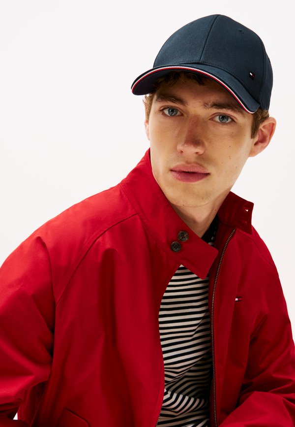 CORPORATE PANEL - Cap