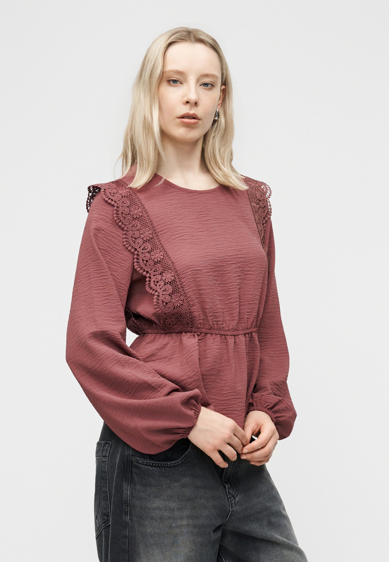 ONLMETTE DETAIL PEPLUM