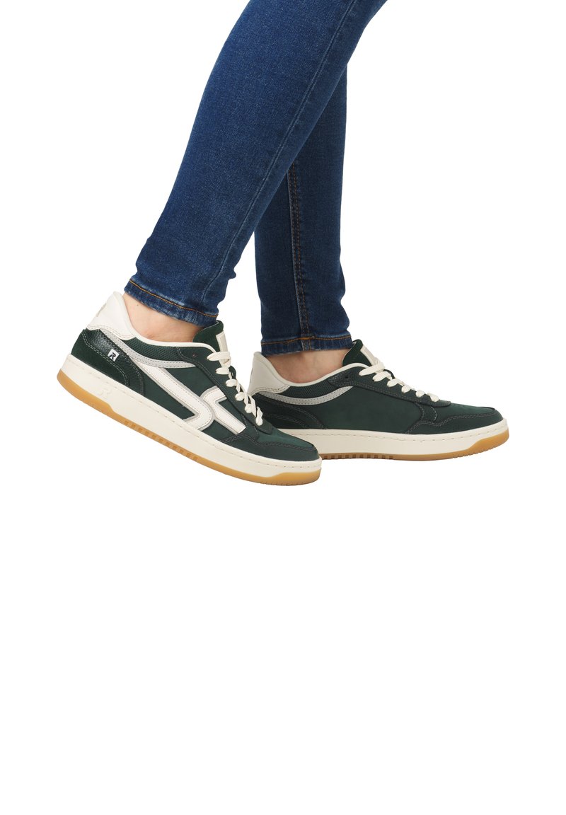 Rieker Sport Baskets basses - waldgrün weiß