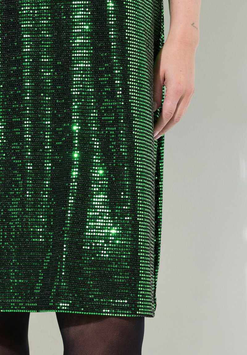 slim fit dress slacks Kiara Sequin V-Neck Gown – Halston main image 0
