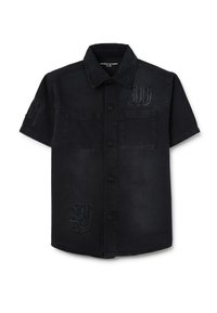 Korte mouwen zwarte denim shirt, met twee borstzakken en geborduurde accenten. Heeft een knoopsluiting bij de kraag en een rechte zoom.