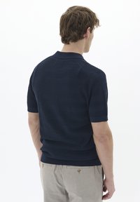Thumbnail Image 3