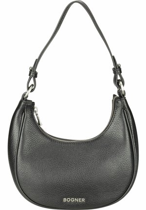 Borsa a spalla in pelle nera textured con zip argentata, anelli in metallo argentato, tracolla regolabile e logo "BOGNER" sul davanti.