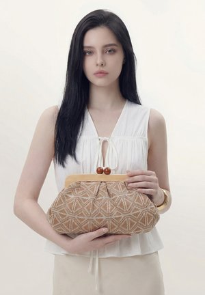 Kassandra, KASSANDRA CROSSBODY BAG - Borsa a tracolla - cognac