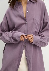 PULL&BEAR RUSTIC - Košilová halenka  - lilac