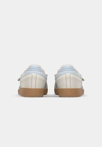 adidas Originals SAMBA JANE - Balerinos tipo bateliai su dirželiu ties kulkšnimi - cloud white/halo blue