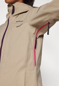 Peak Performance ALPINE GORE-TEX JACKET - Casaco de snowboard - avid beige