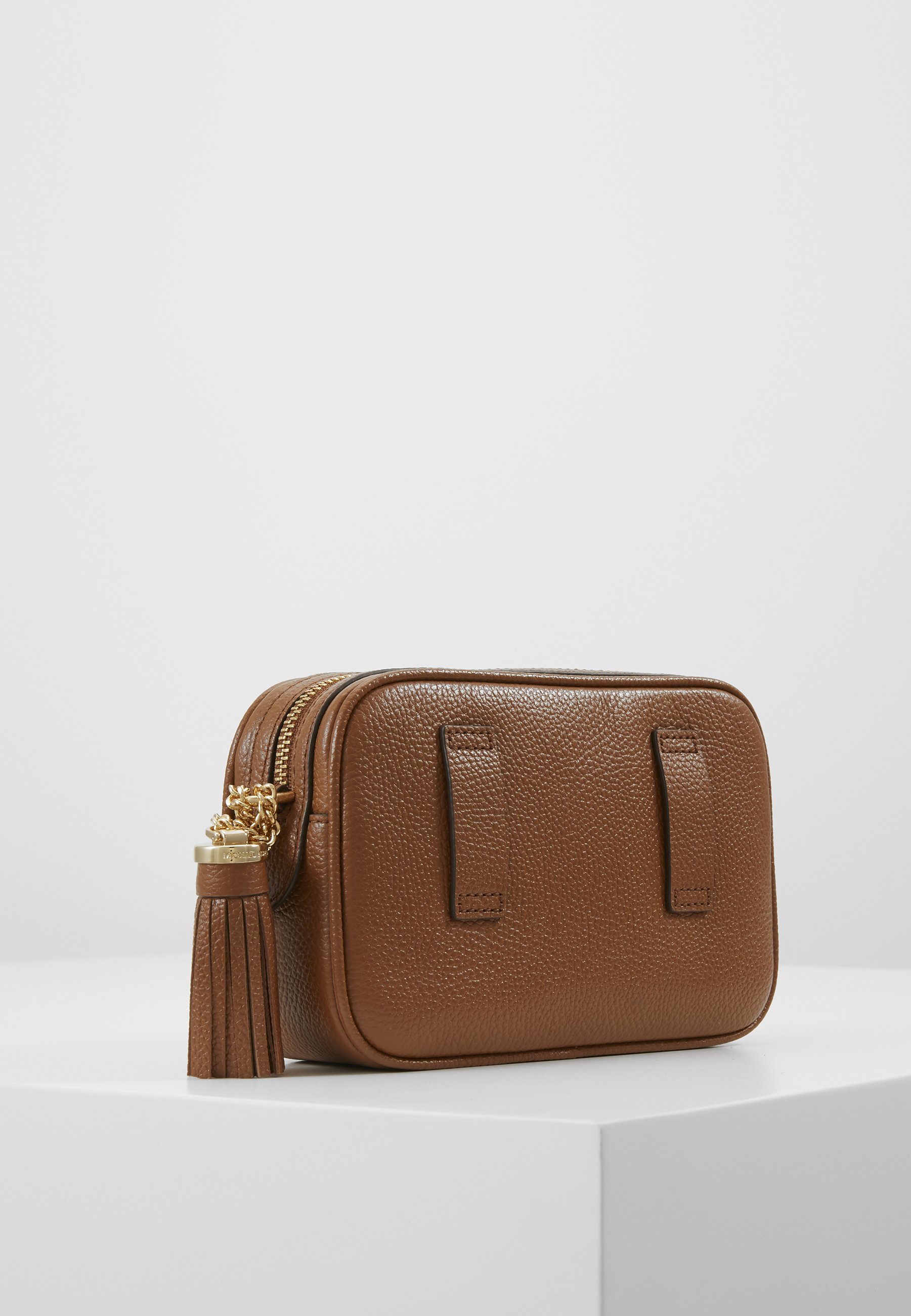 michael kors jet xbody mercer