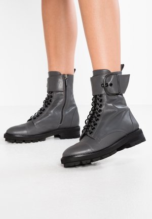 Botines camperos - grey