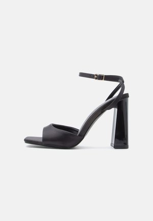 Simmi London JEENA - Magas sarkú szandálok - black