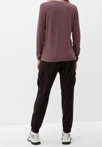 QS Stickad tröja - purple