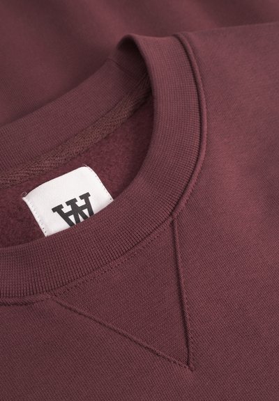 WOOD WOOD WWCREW NECK AANEUE - Sweatshirt - decadent chocolate