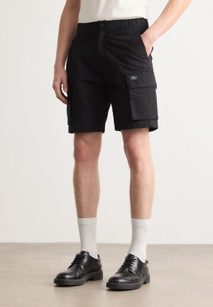 Calvin Klein Jeans WASHED CARGO - Shorts - black