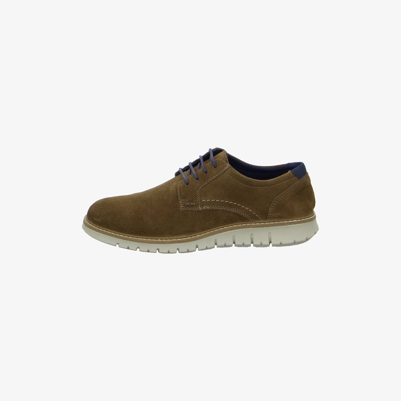 Brauner Wildleder-Schnürschuh mit weißer, segmentierter Sohle und marineblauem Besatz um den Knöchel, seitlich betrachtet.