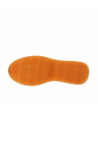 Sole in gomma arancione con superficie testurizzata, caratterizzata da motivi rettangolari e quadrati per aderenza e flessibilità. Design piatto ed ergonomico.