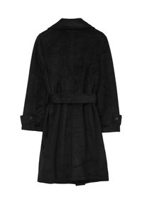 Trench coat nero fino al ginocchio con una cintura in vita e cinturini buttoned sulle maniche, mostrato da dietro su uno sfondo bianco.