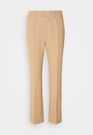 Beige op maat gemaakte broek met rechtlopen, voorzien van twee plooien aan de voorkant, een platte voorkant en een gladde, lichte stof.