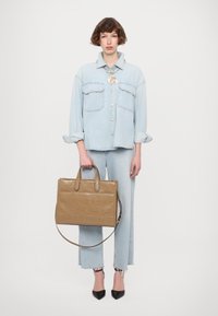 MICHAEL Michael Kors - LG GIGI GRAB TOTE - Shopping Bag - husk Thumbnail-Bild 1