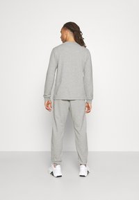 Reebok PIPING CREW - Camisola - medium grey heather