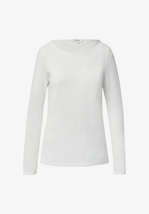 Bijela majica dugih rukava napravljena od lagane tkanine, s širokim izrezom i opuštenim krojem. Glatka tekstura bez vidljivih uzoraka.