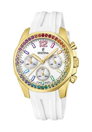 Montre dorée avec un bracelet en silicone blanc, dotée d'une lunette en cristal coloré, d'un cadran blanc et de trois sous-cadrans pour les fonctions chronographe.