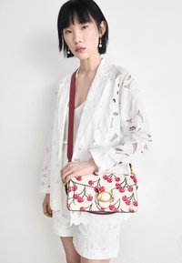 CHERRY TABBY SHOULDER BAG - Borsa a mano - chalk multi