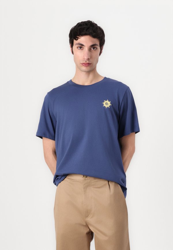 SLHREG CLAUS TEE - Basic T-shirt - oceana4