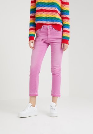 Vaqueros slim fit - pink