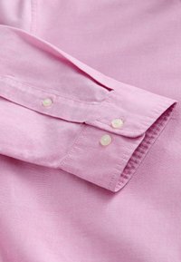 REGULAR FIT - LONG SLEEVE OXFORD - Camicia - pink