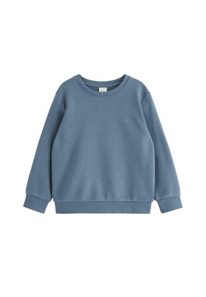 Enkel blå langærmet sweatshirt med rund halsudskæring, med ribstrikkede manchetter og kant, vist på en hvid baggrund.