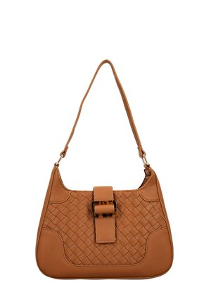 Borsa a tracolla in pelle intrecciata color tan con finitura liscia, caratterizzata da una forma rettangolare, una chiusura a fibbia prominente e una singola tracolla.