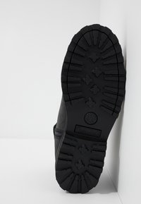 Timberland COURMA CHELSEA - Classic ankle boots - black