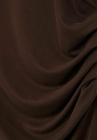 Reiss LOLA RUCHED RACER MIDI - Vabalt langev kleit - chocolate brown
