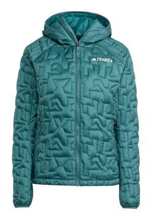 Teal jakna sa kapuljačom, s patentnim zatvaračem sprijeda i Terrex logom. Karakterizira je geometrijski uzorak i elastične manžete, izrađena je od laganog materijala.