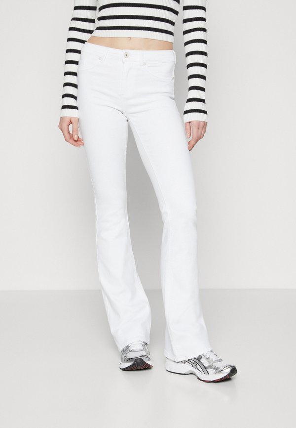 ONLBLUSH MID - Flared Jeans