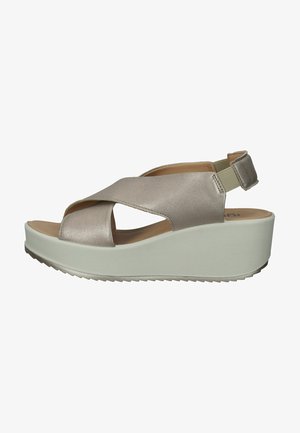 Platform sandals - champagne