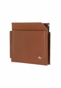 Portefeuille bi-pli en cuir marron avec un petit logo métallique, des coutures visibles et une fermeture métallique d'angle sur fond blanc.