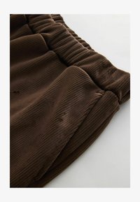 Wybrany, chocolate brown