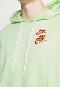 Nike Sportswear Mikina s kapucí - neon yellow