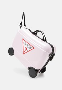 Guess CORE - Kovček na kolesih - ballet pink